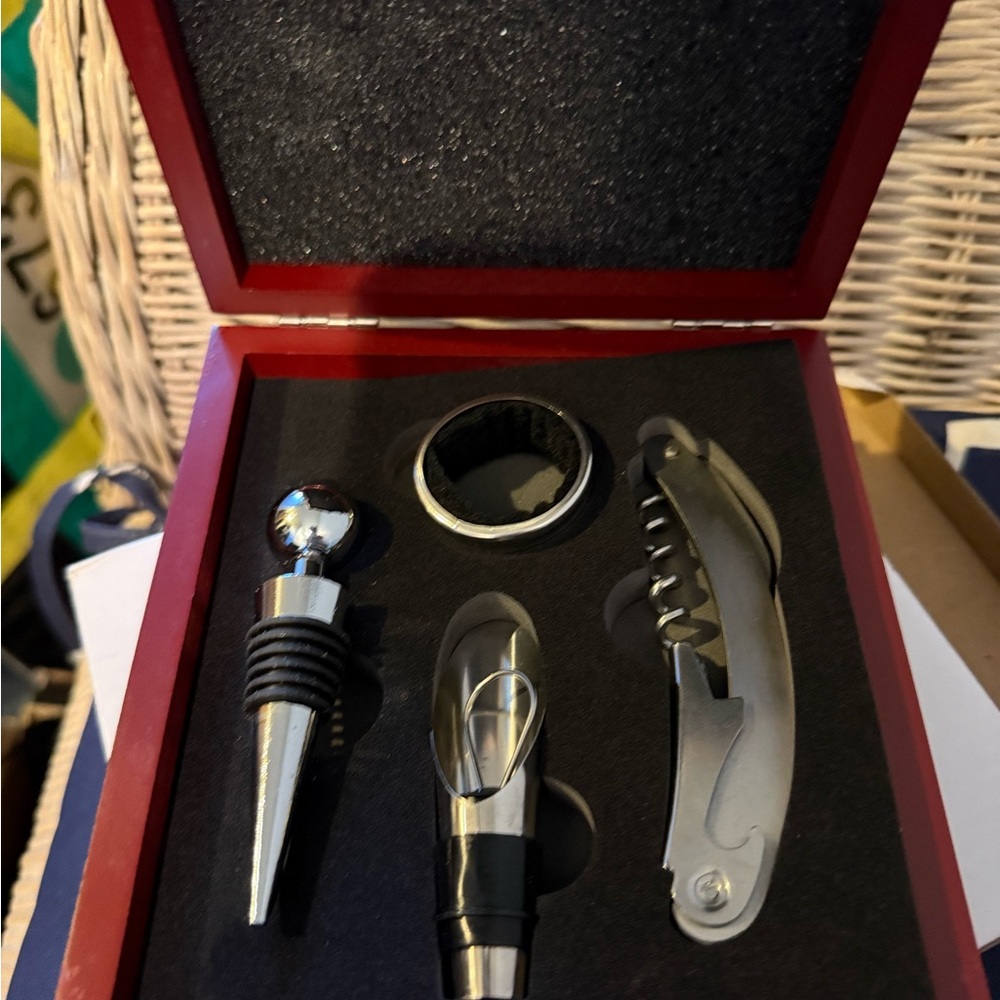 Wine tool box